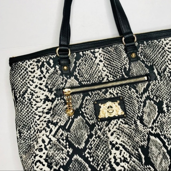 𝅺juicy Couture Python Print Nylon Tote Purse - Picture 4 of 13